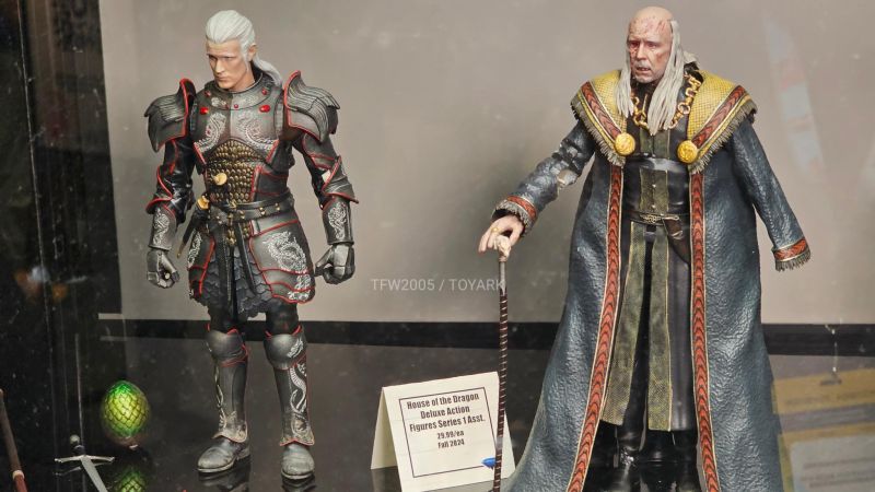 NYCC 2024 DST Fantasy Items 004