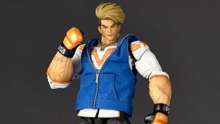 Revoltech SF6 Luke Figure 002