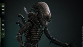 Hot Toys 2025 Big Chap Alien 012