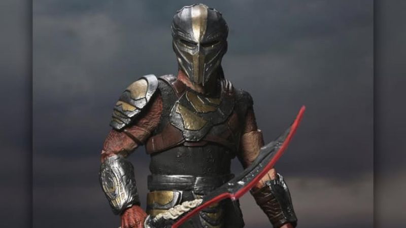 Predator Badlands NECA Dek Preview