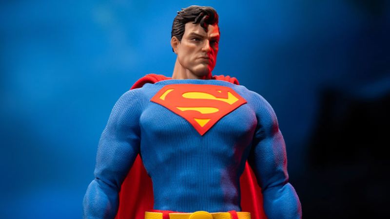 Gong Hush Superman Figure 002
