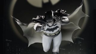 Mezco Batman Year One 001