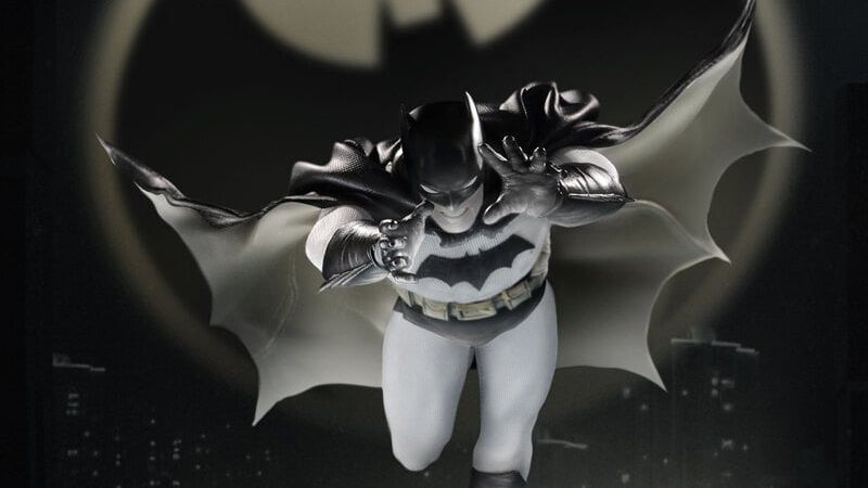 Mezco Batman Year One 001
